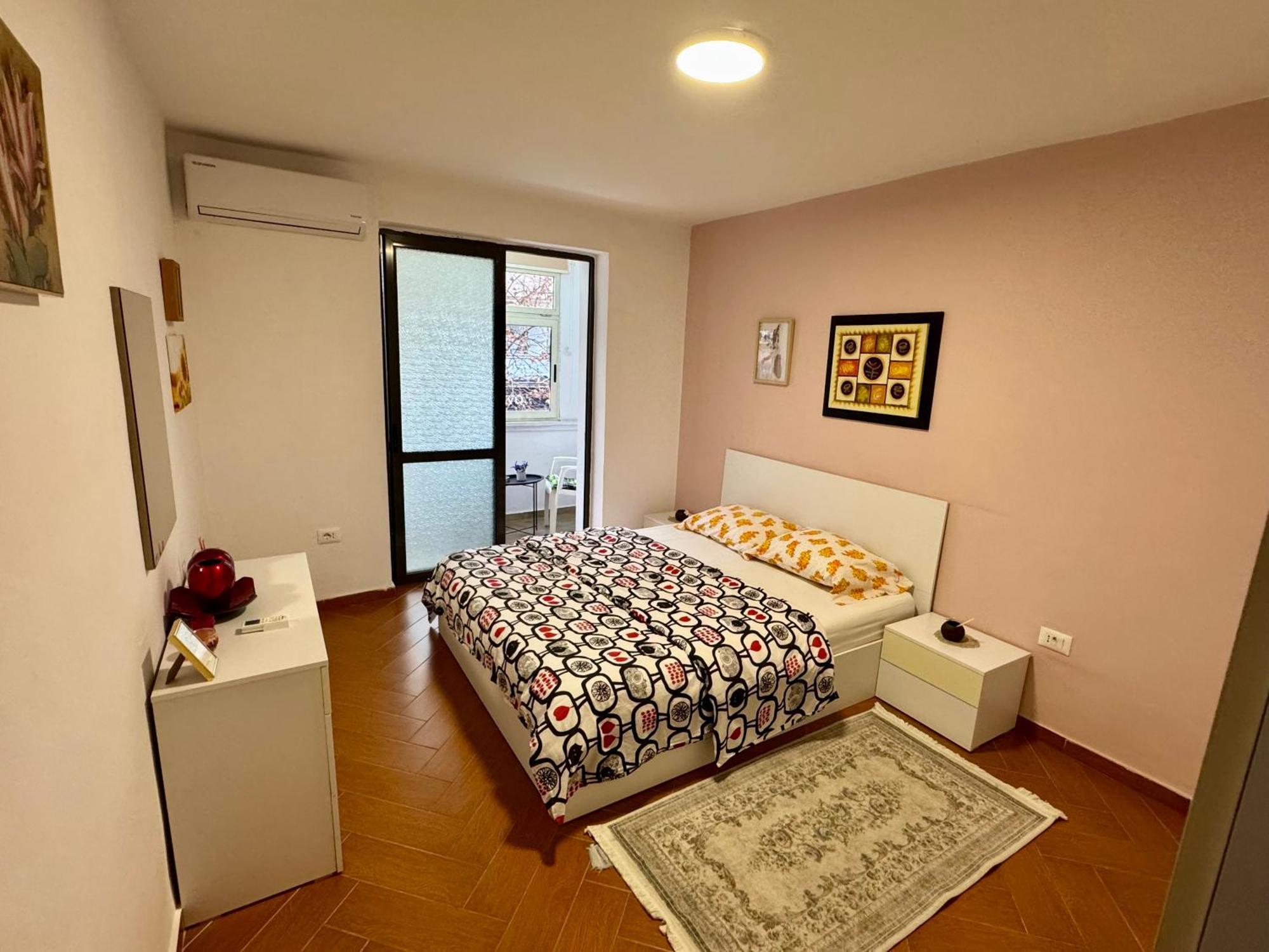 Skerdi'S Apartment - City Center 티라나 외부 사진